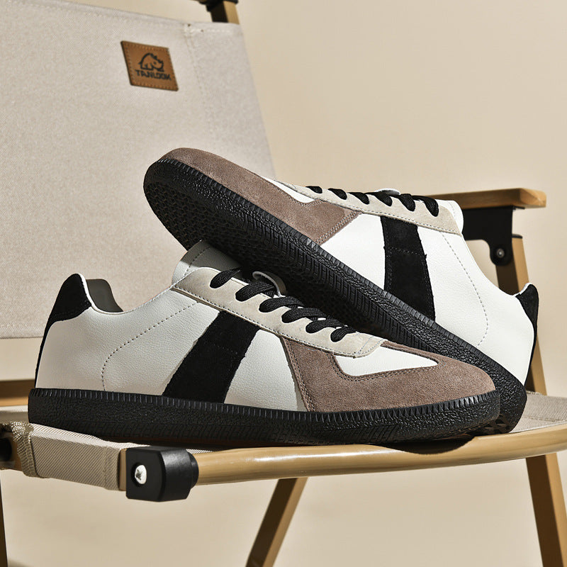 Retro Sneakers made of Canvas and Leather