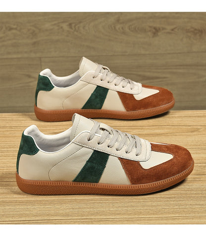 Retro Sneakers made of Canvas and Leather