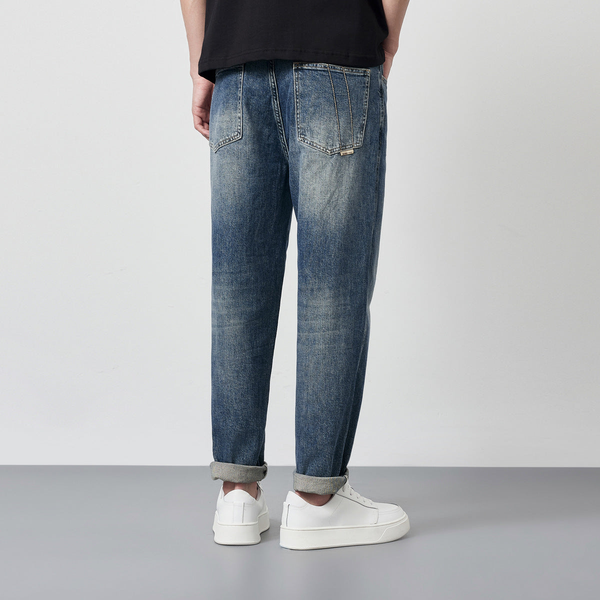 Urban Gents | Straight-Leg Washed Jeans